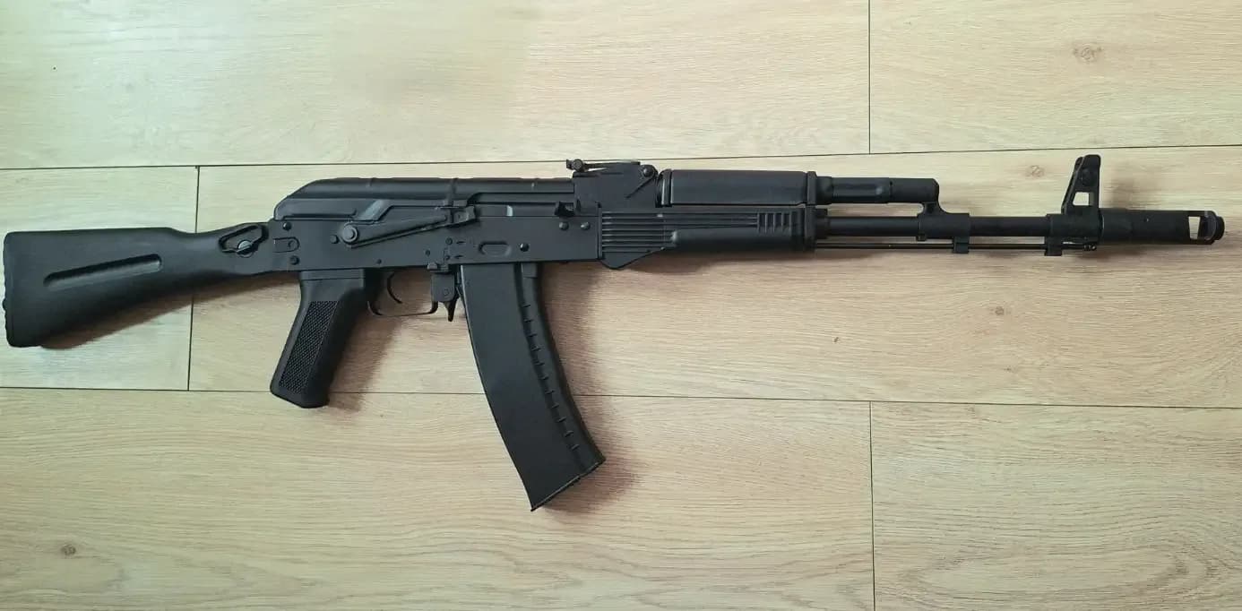 AK74m aeg mini 2