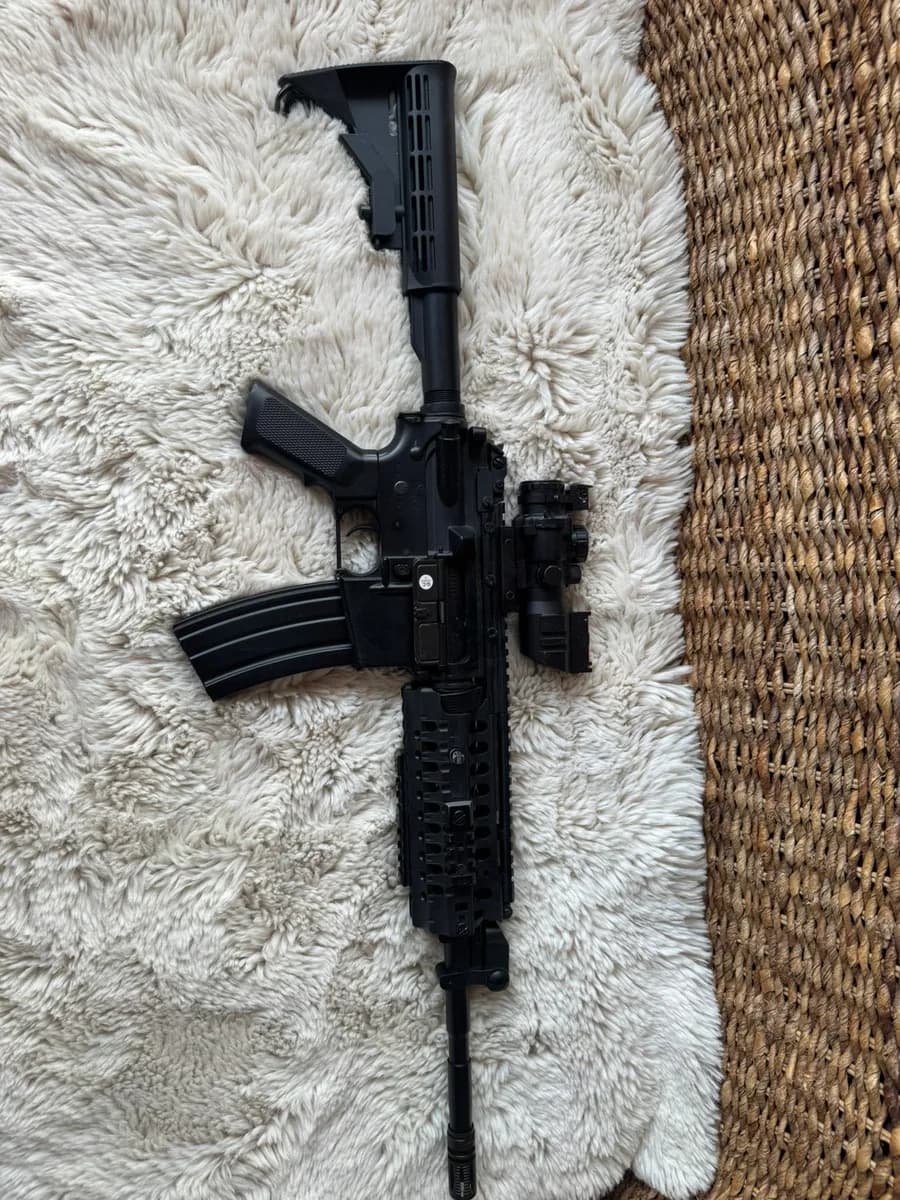 AR/M4 airsoft électrique (AEG) mini 1