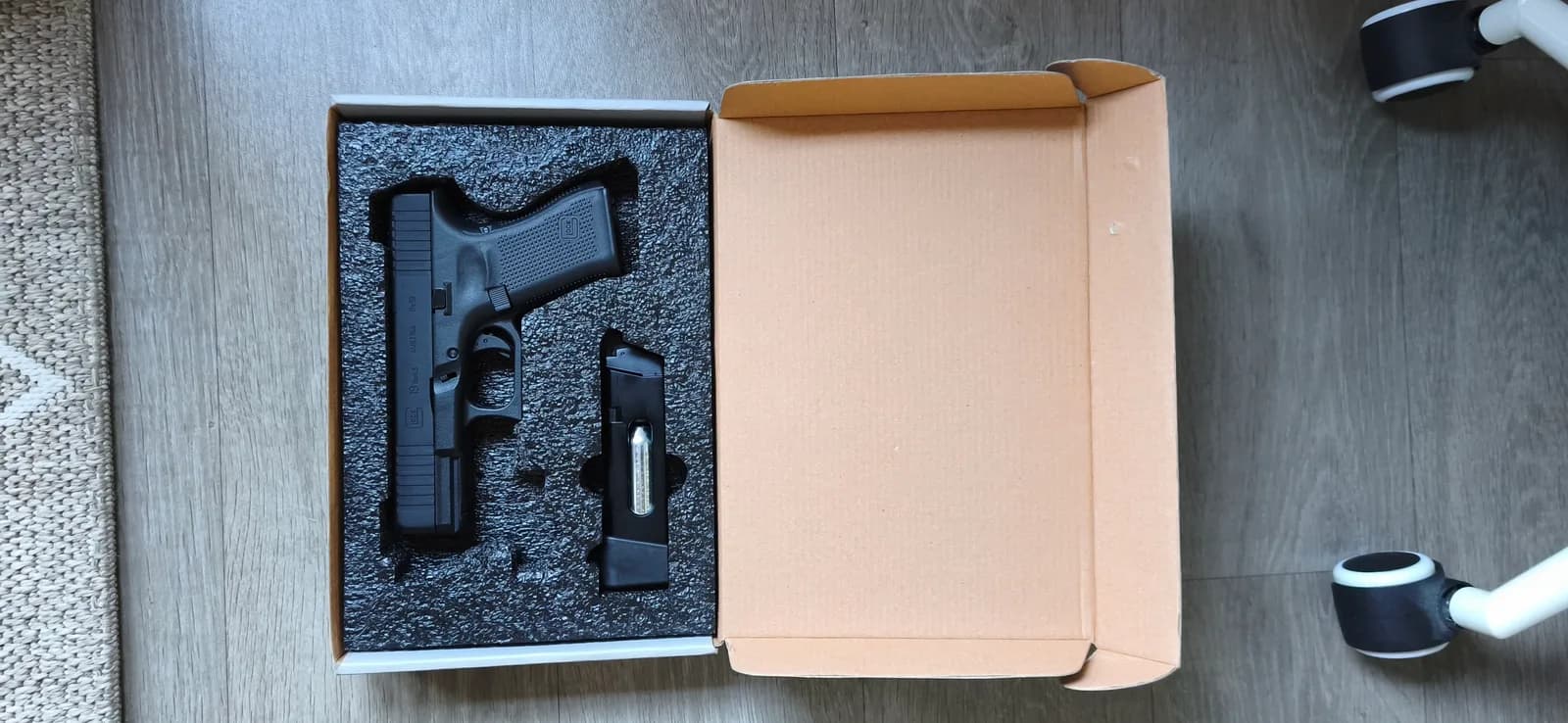 Glock 19 GBB CO2 Umarex mini 1