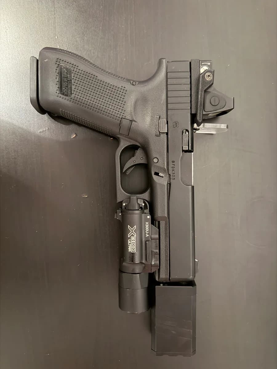 Glock 17 Gen 5 Umarex/VFC Custom