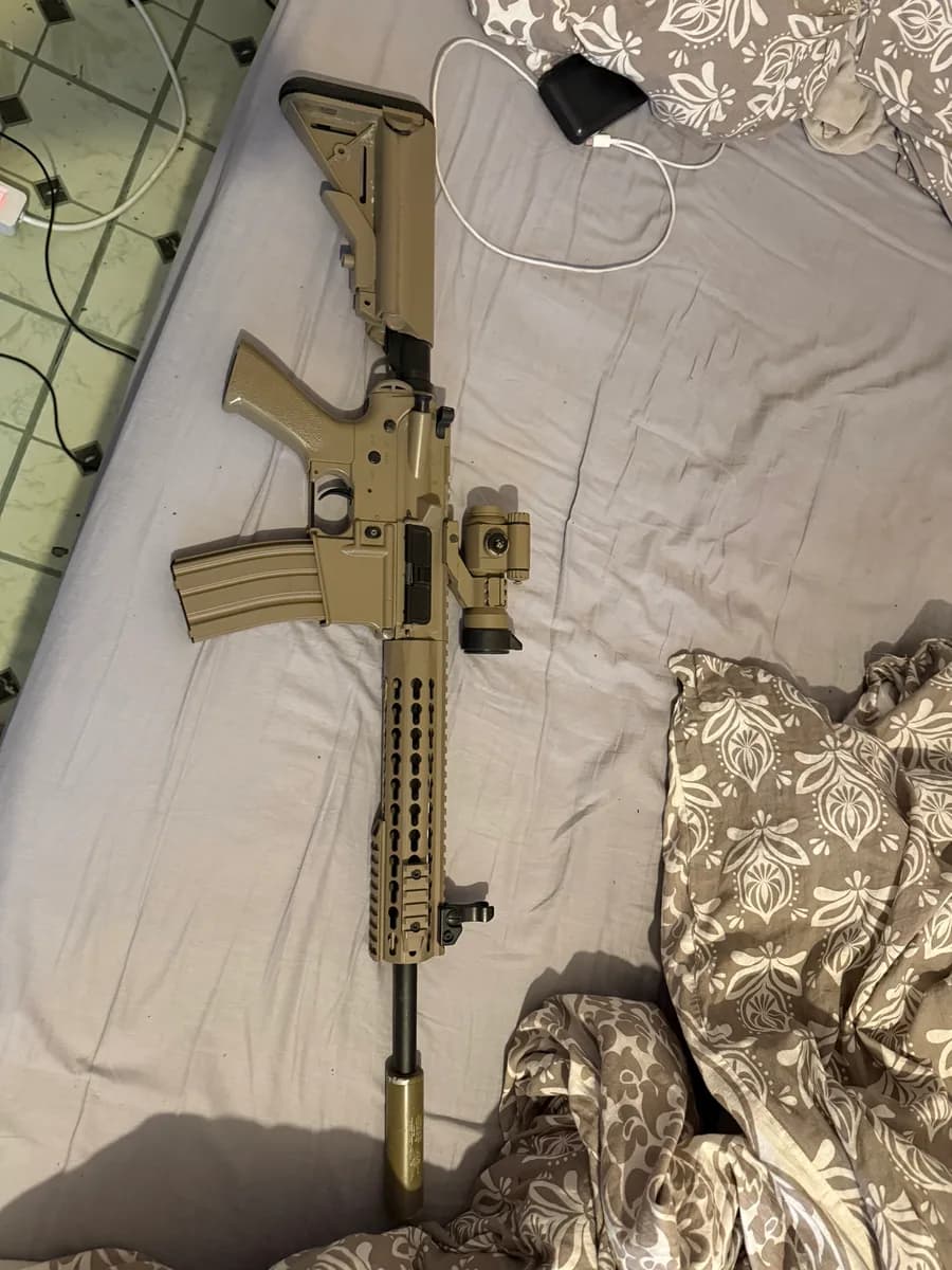 Réplique airsoft type AR-15 / M4 - Tan mini 1