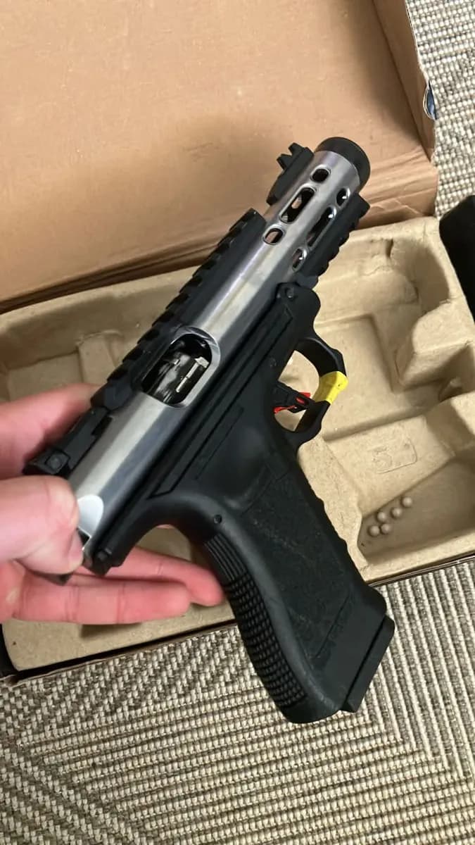 AAP-01 Custom /- Prix négociable - vente urgente mini 4