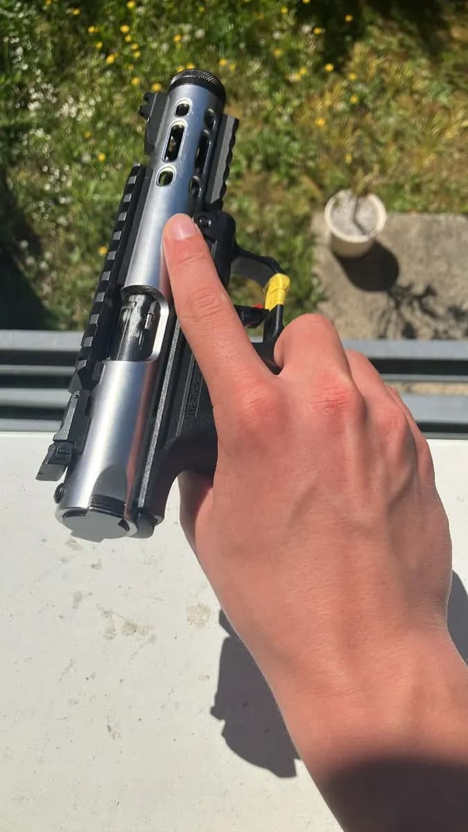 AAP-01 Custom /- Prix négociable - vente urgente mini 1