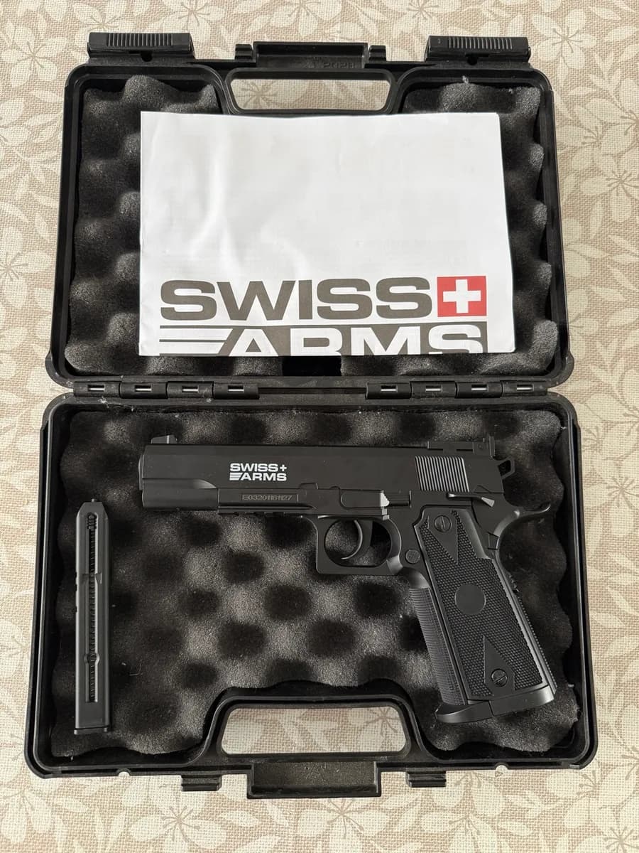 Swiss Arms 1911 CO₂