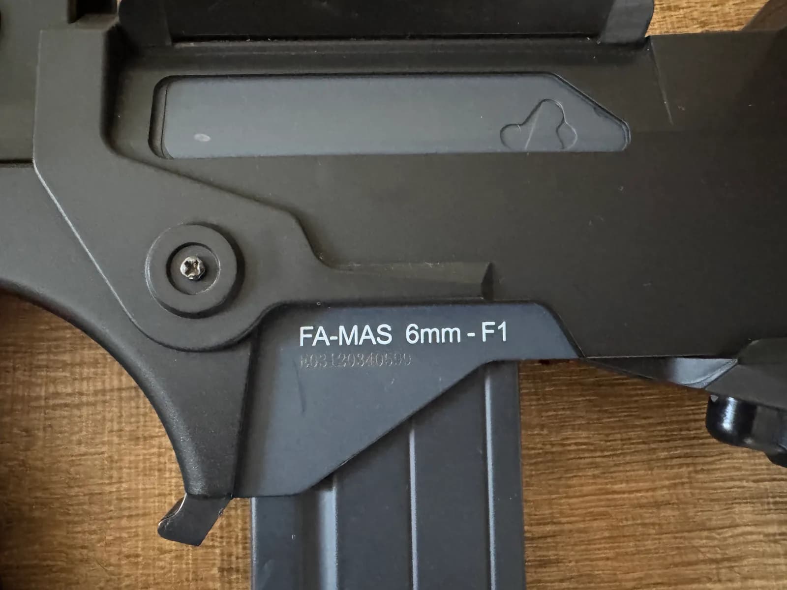 FAMAS F1 mini 2